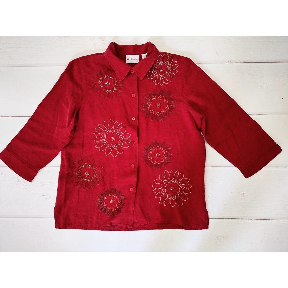 Alfred Dunner red embroidered, embellished button up top women size 10